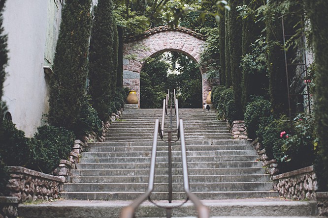 0105 Anouska & Duncan's Chateau de Riell wedding {Languedoc wedding photographer}