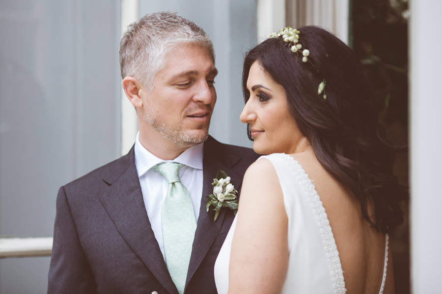 Jay_Rowden_creative_modern_wedding_reportage_photography_at_mandarin_oriental_london (37)