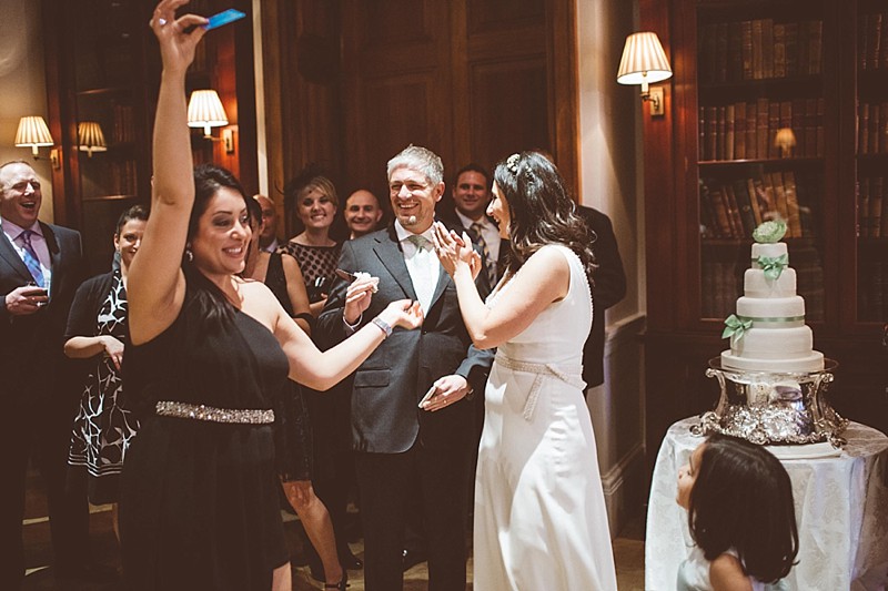 Jay_Rowden_creative_modern_wedding_reportage_photography_at_mandarin_oriental_london (77)