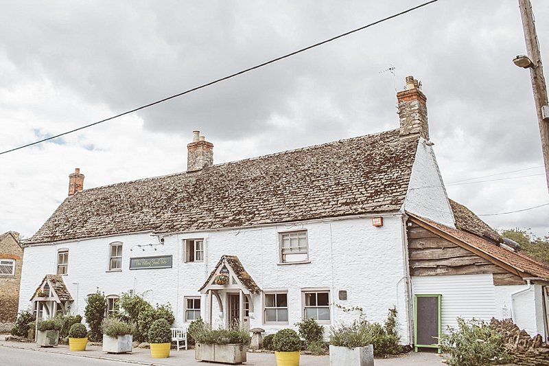 Jay Rowden creative modern wedding reportage photography the rectory crudwell