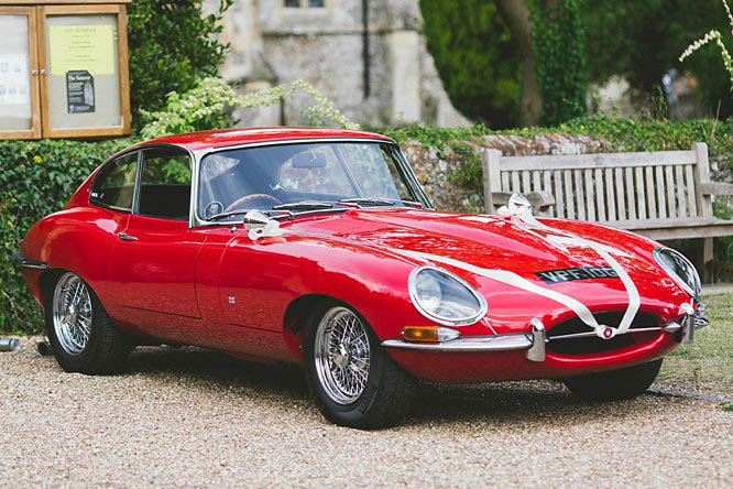 red vintage jaguar e type 1970