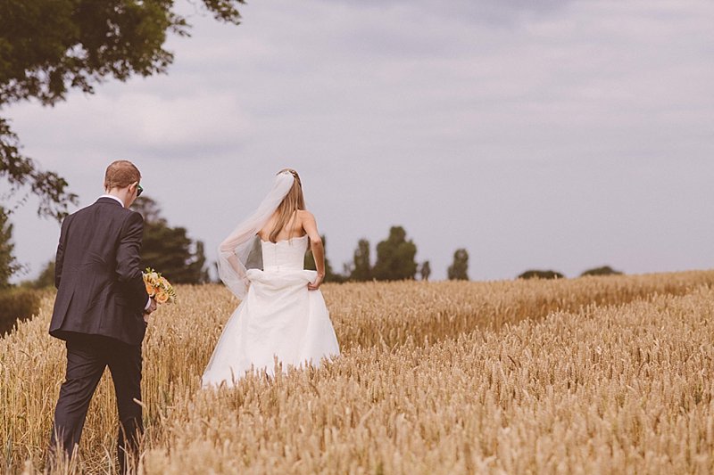 Jay Rowden creative modern wedding reportage photography winters barns