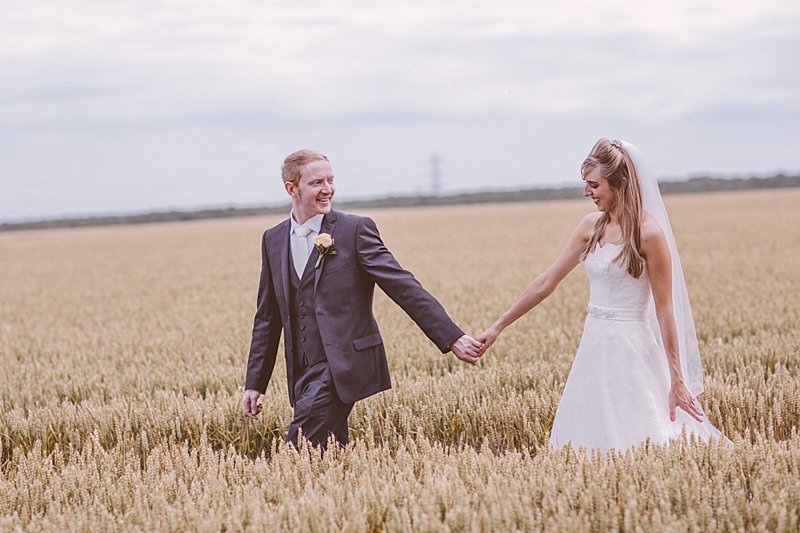 Jay Rowden creative modern wedding reportage photography winters barns