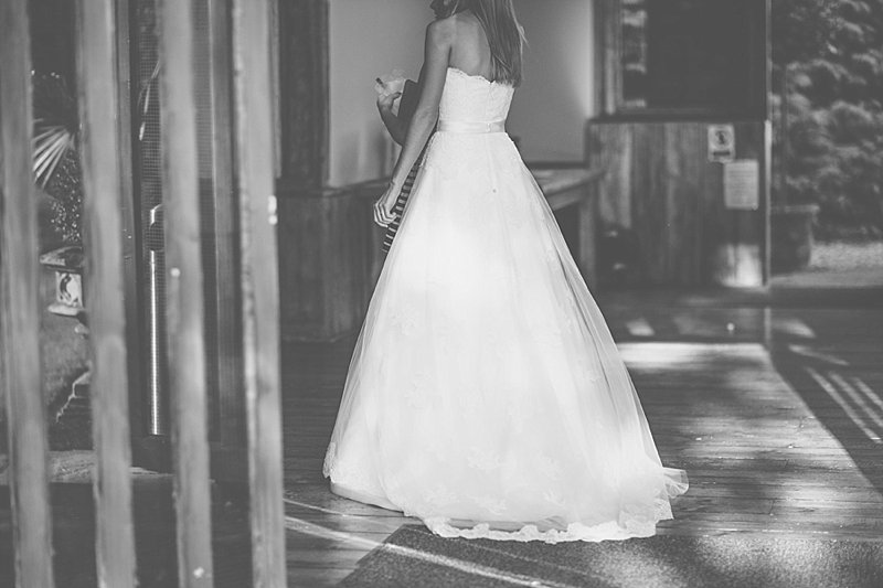 Jay Rowden creative modern wedding reportage photography winters barns