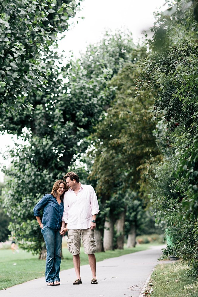 beautiful london engagement photos