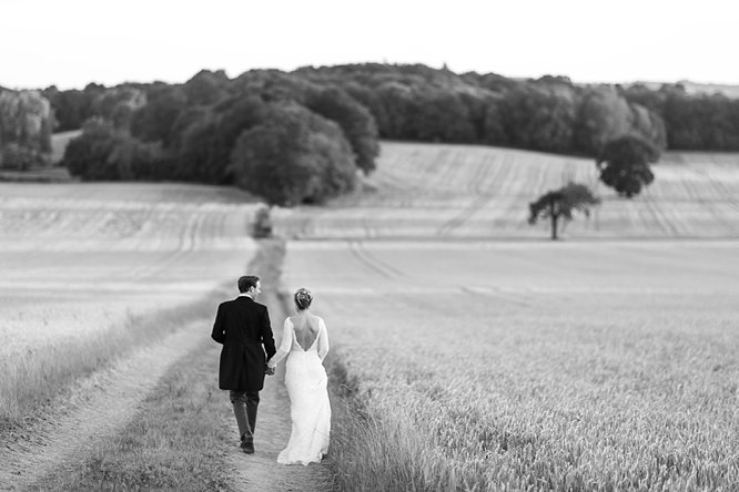 fitzleroi barn wedding photography