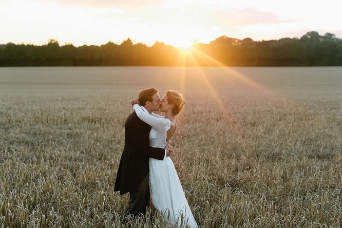 fitzleroi barn wedding photography