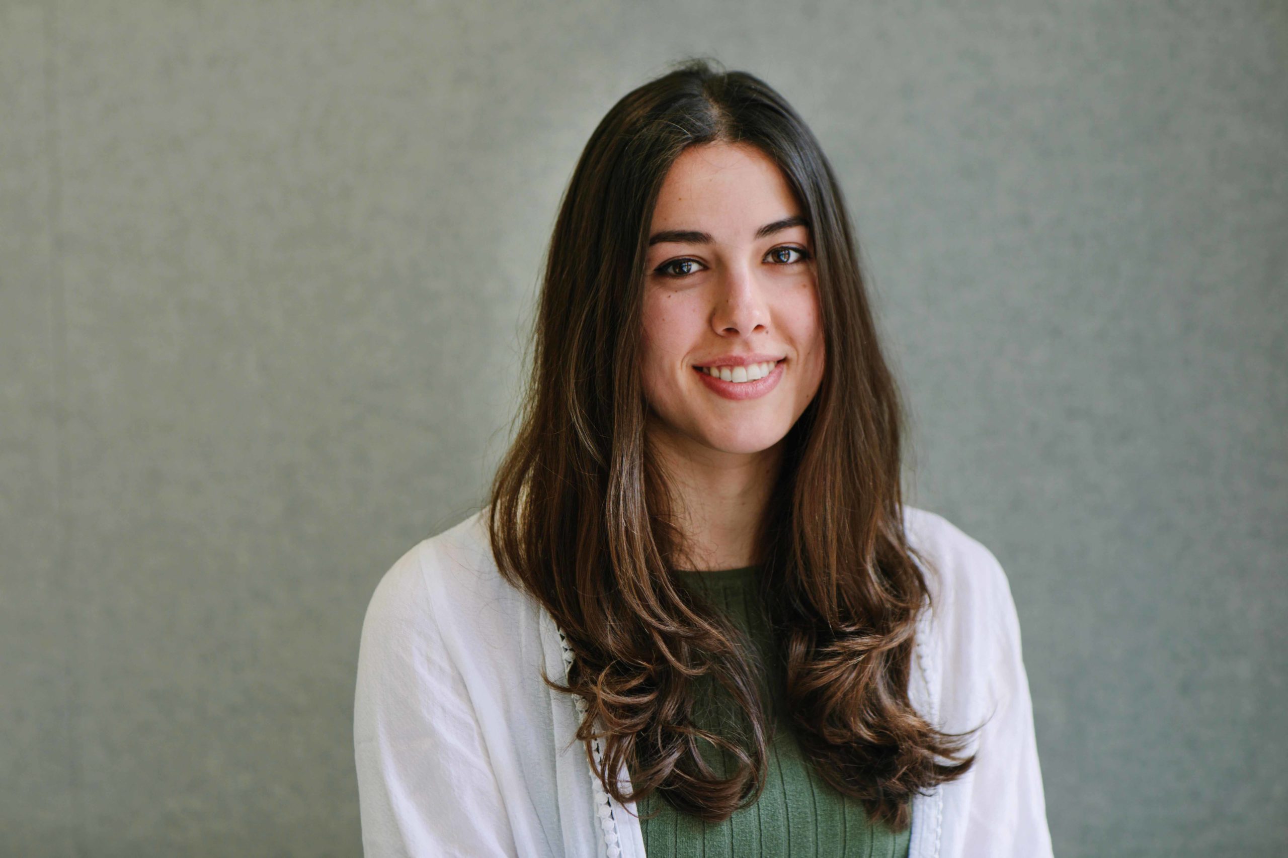 relaxed corporate photographer london portrait  103 scaled