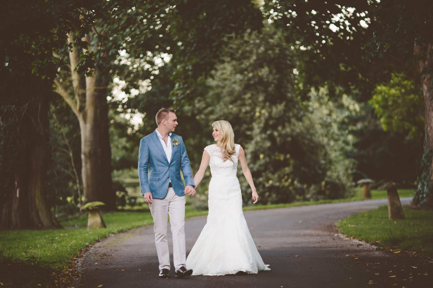 maunsel house bridgewater somerset wedding english garden outdoor reception 1536