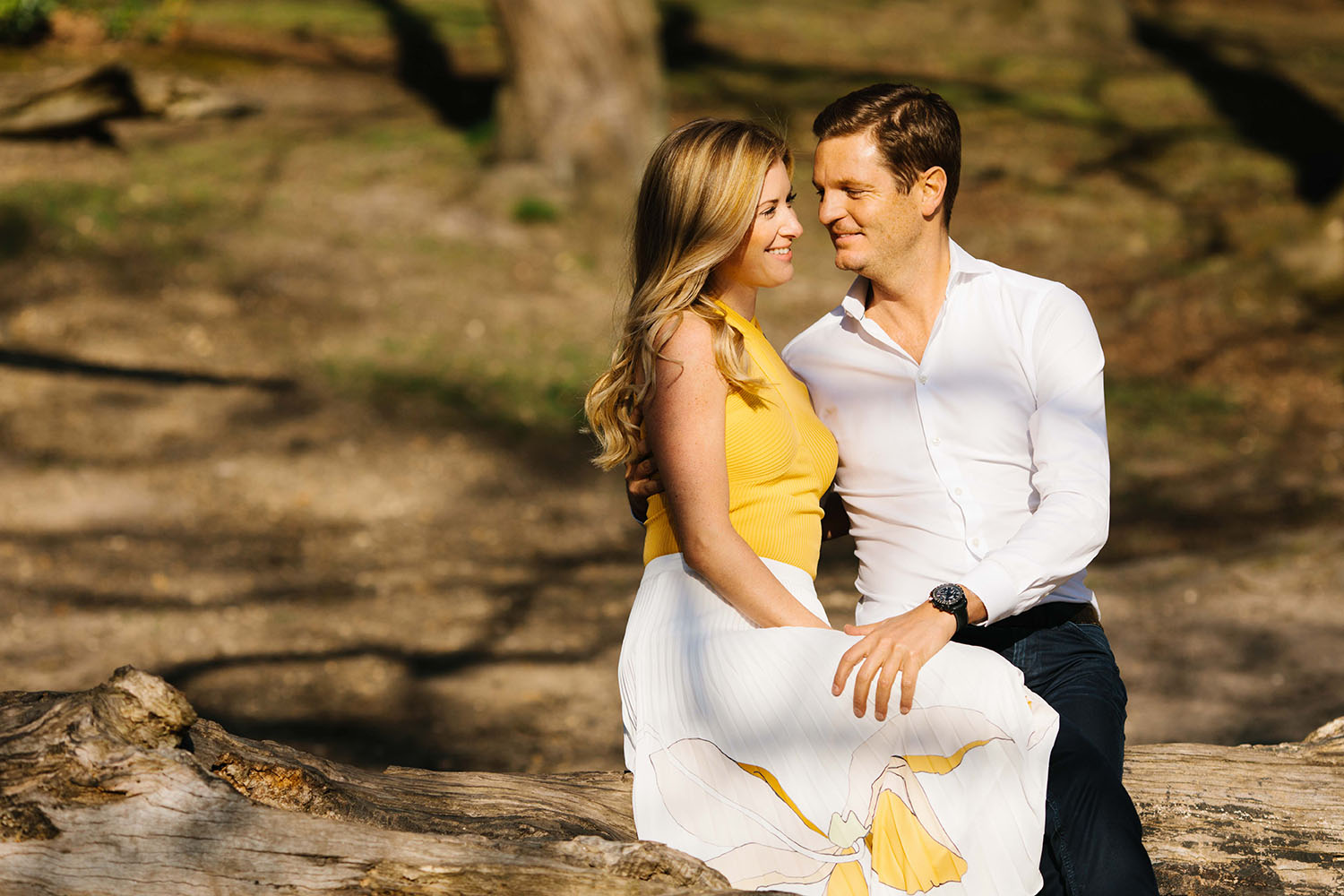 28 Epic Golden Hour Engagement Photos on Wimbledon Common 9 wimbledon common engagement photos jay rowden photography 17