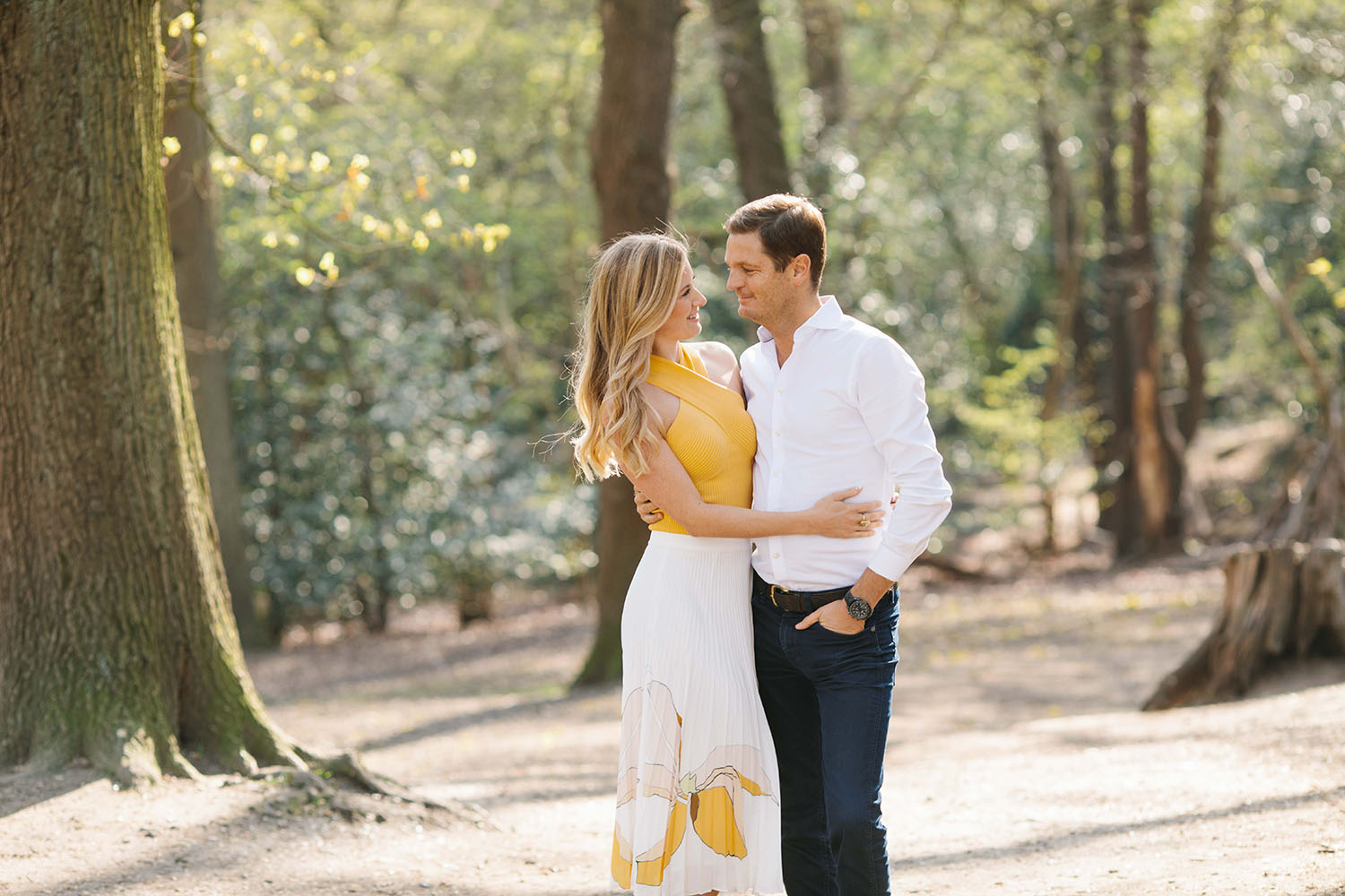28 Epic Golden Hour Engagement Photos on Wimbledon Common 3 Wimbledon Common engagement photos, engagement photos, engagement shoot, engagement session, pre wedding photos, couple photoshoot, London engagement, engagement session in London