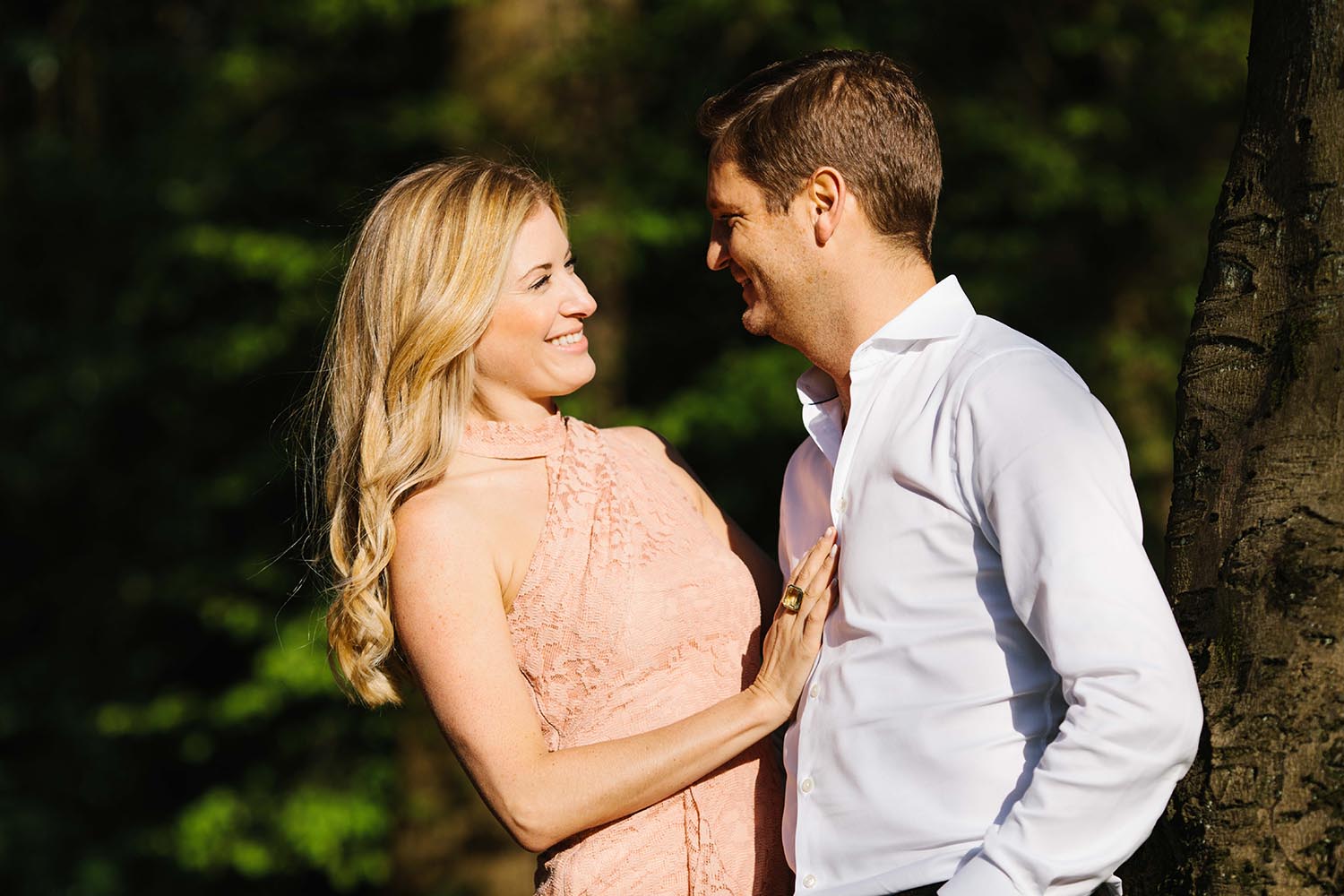 28 Epic Golden Hour Engagement Photos on Wimbledon Common 17 Wimbledon Common engagement photos, engagement photos, engagement shoot, engagement session, pre wedding photos, couple photoshoot, London engagement, engagement session in London
