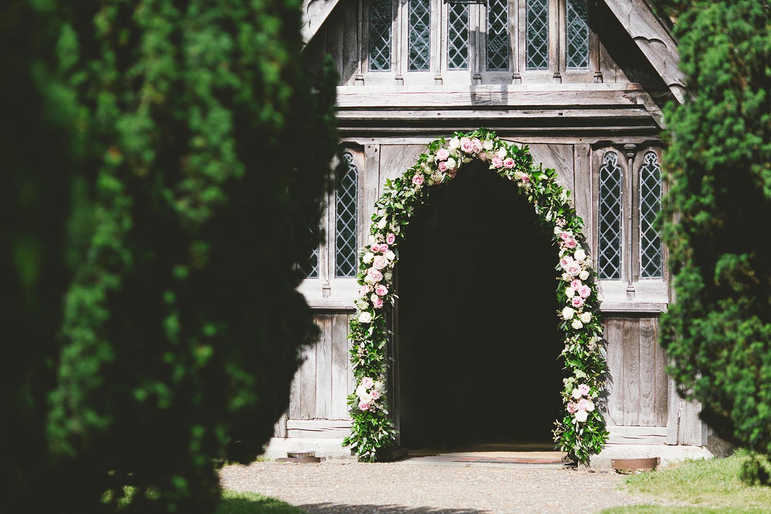 hambledon church henley on thames wedding